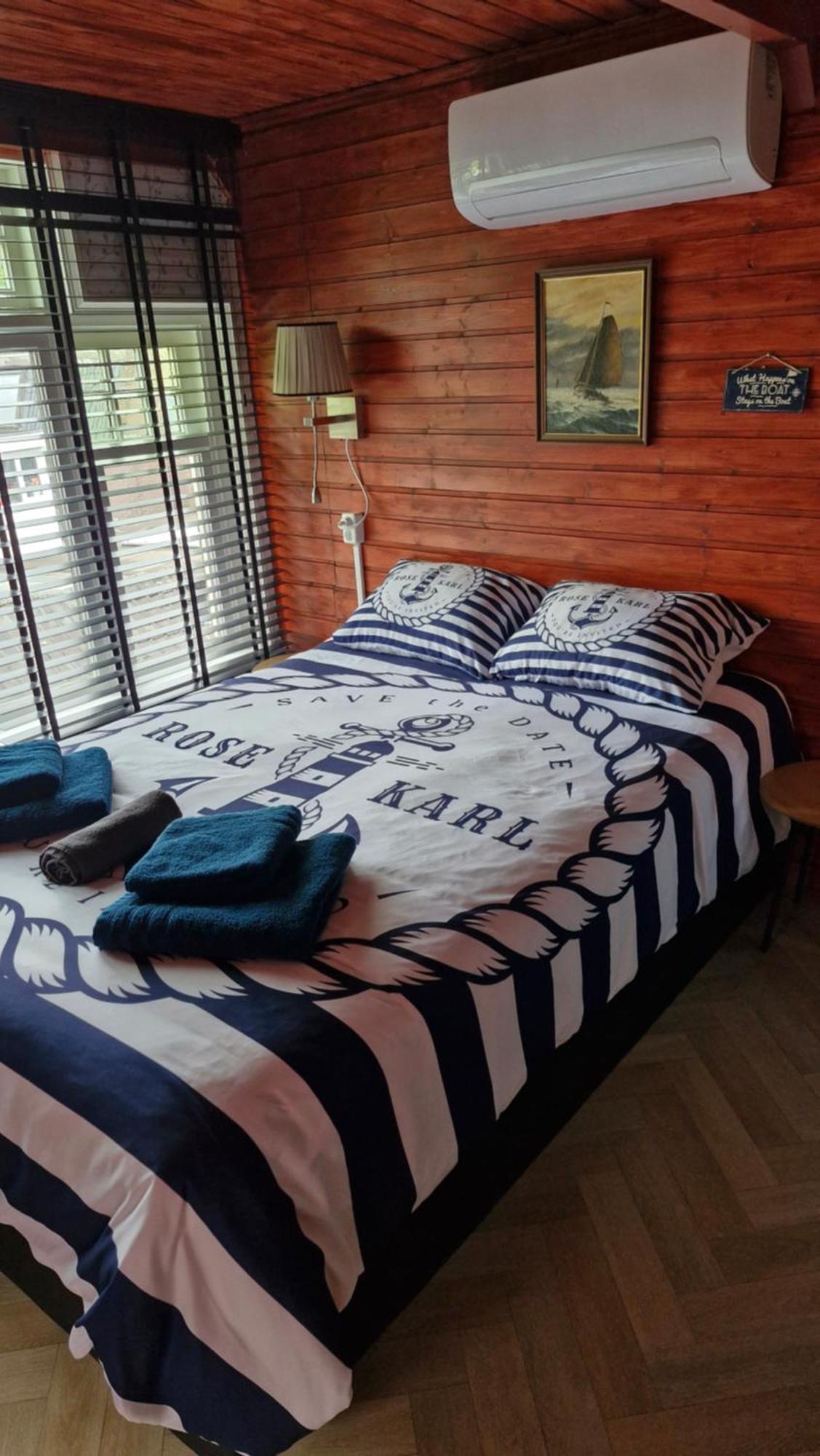 Bed & Breakfast Moments Schagen Habitación foto